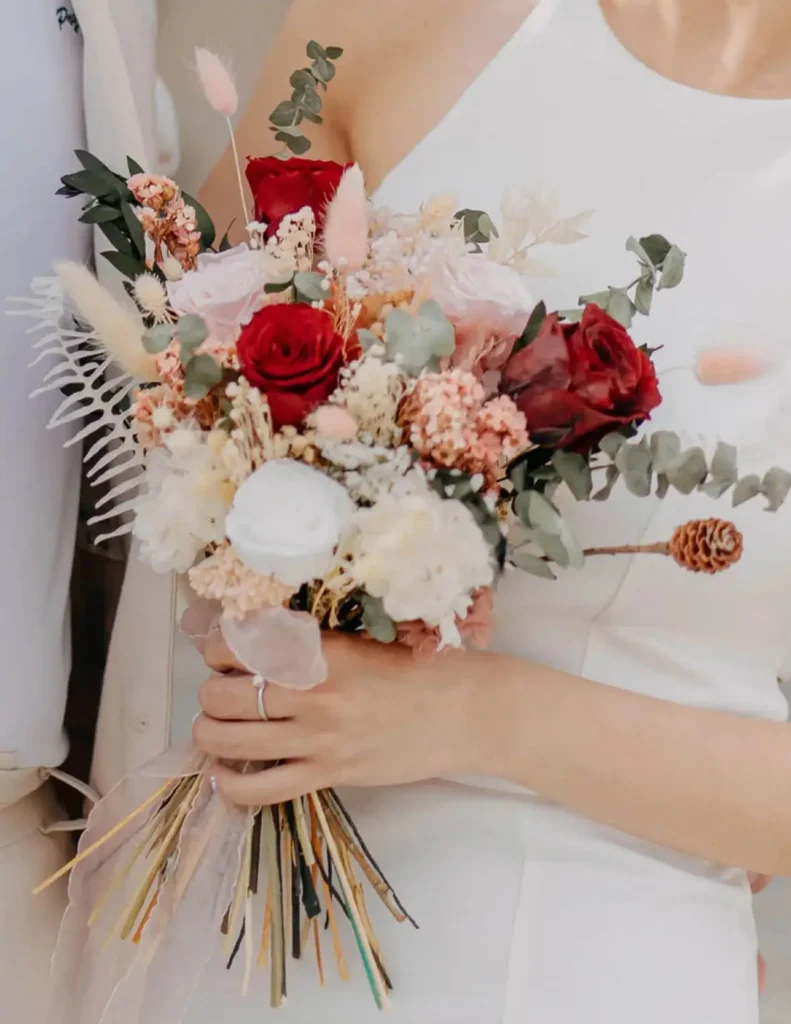 Preserved flower bouquet