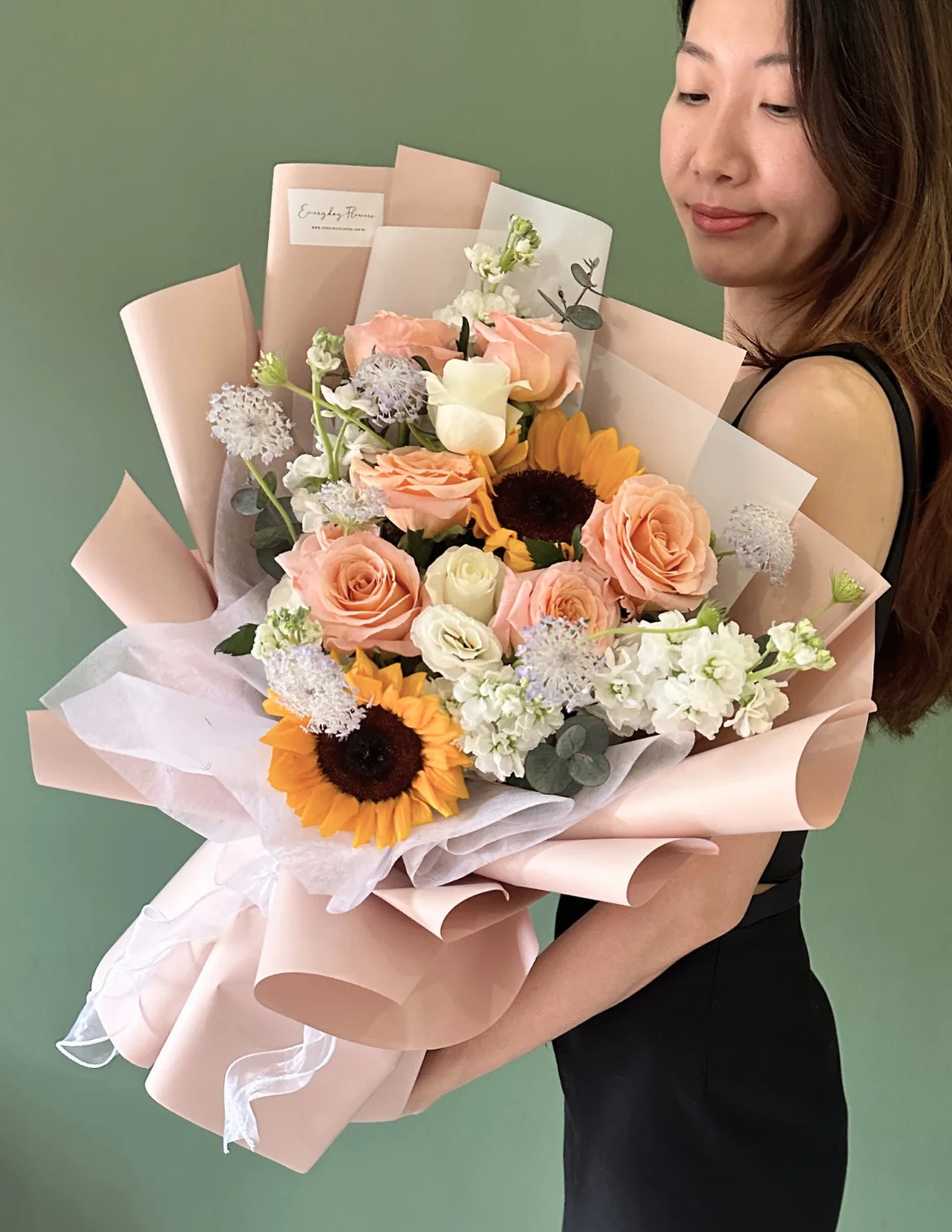 sunflower mixed rose bouquet