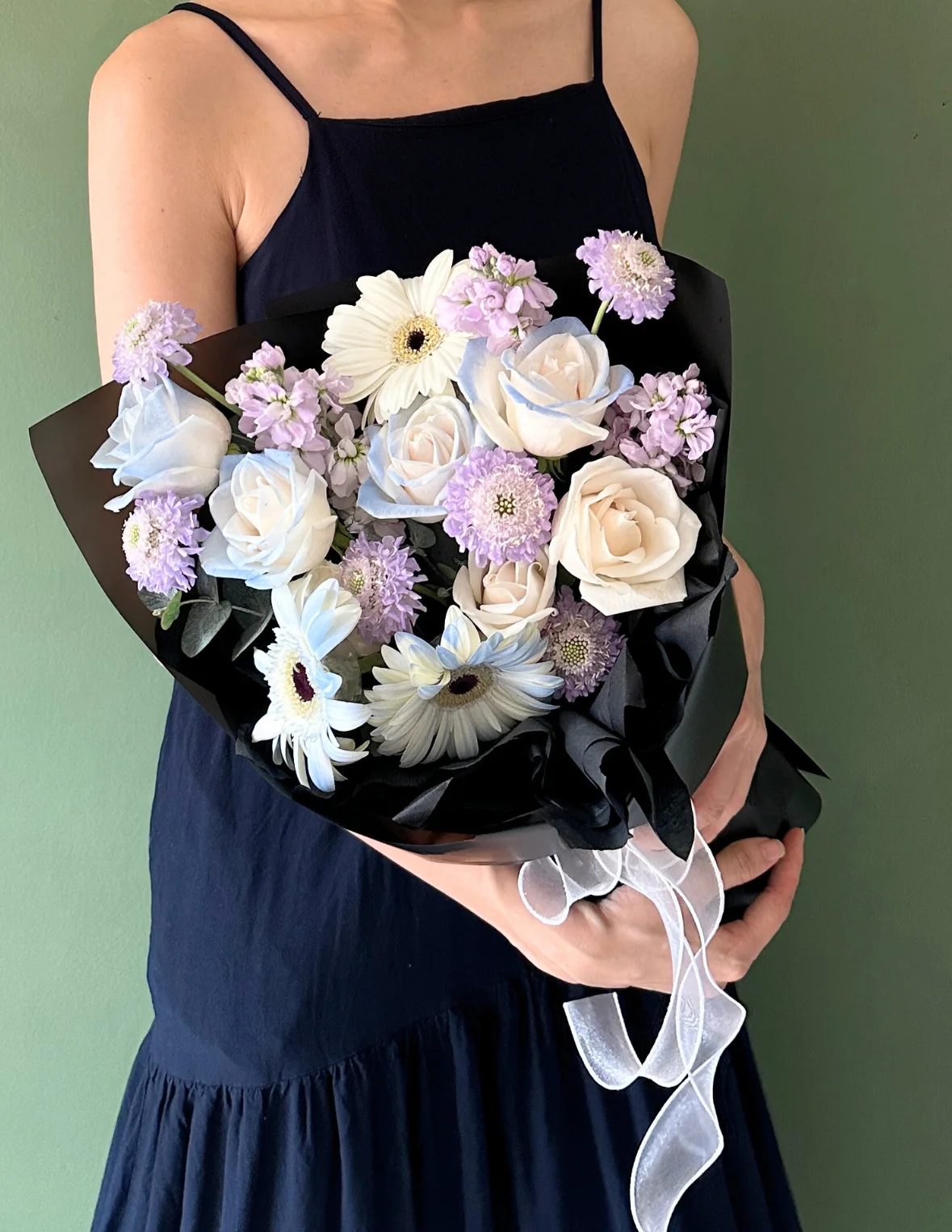 purple blue mixed bouquet